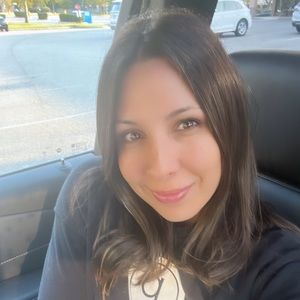 Meet your Posher, Laci